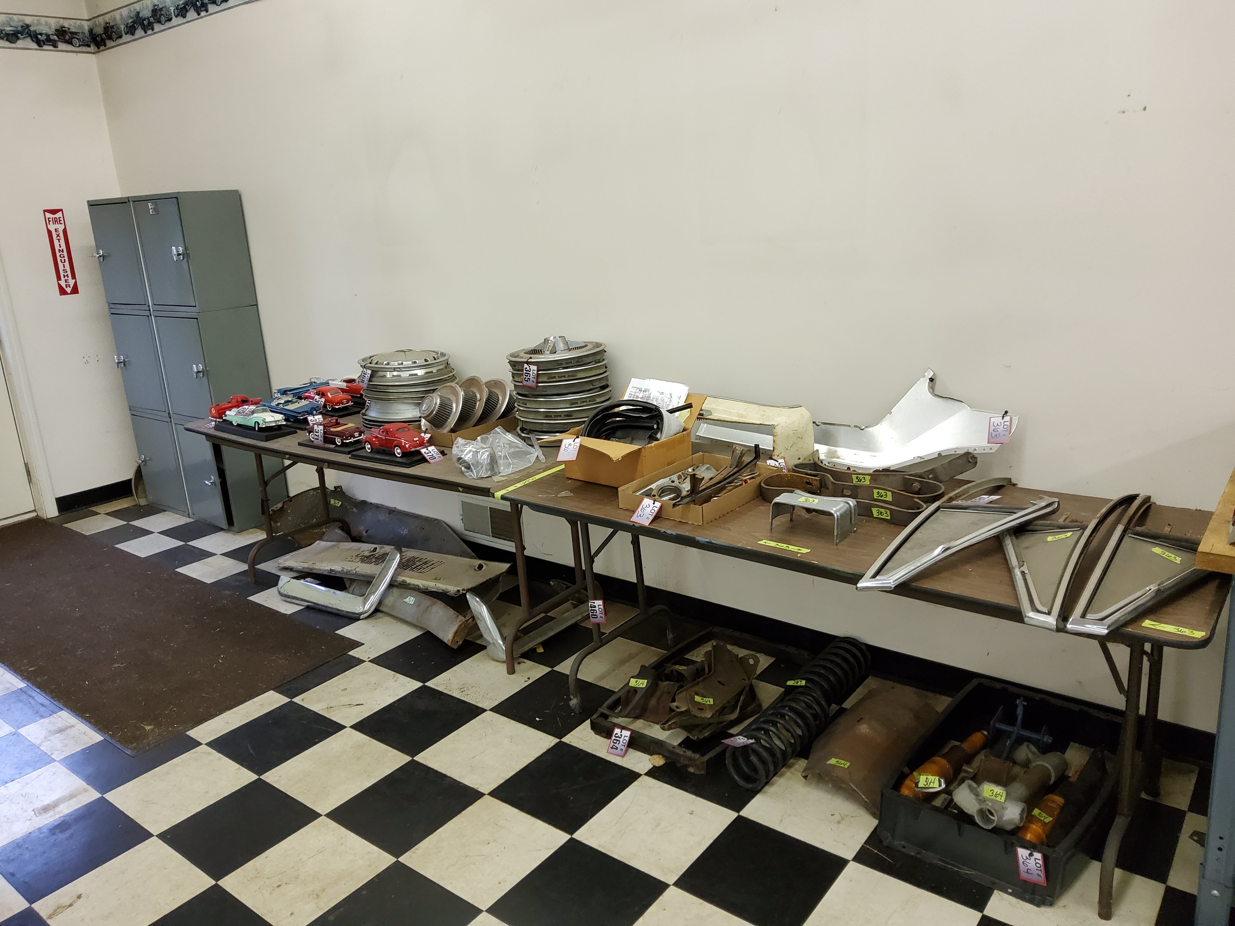 Property photo 124 - TIMED ONLINE ONLY PERSONAL PROPERTY AUCTION IN WHITLEY COUNTY INDIANA