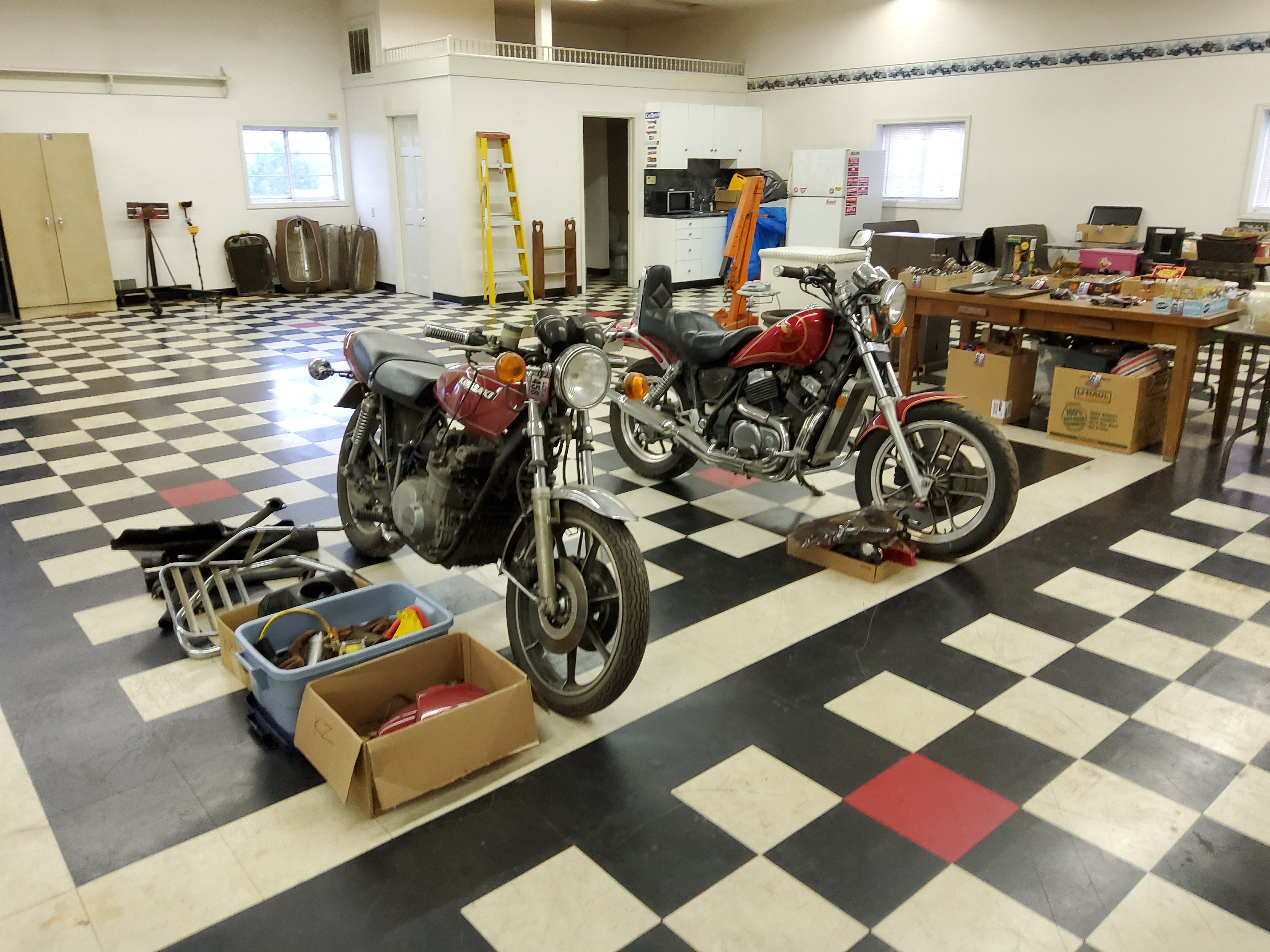 Property photo 125 - TIMED ONLINE ONLY PERSONAL PROPERTY AUCTION IN WHITLEY COUNTY INDIANA