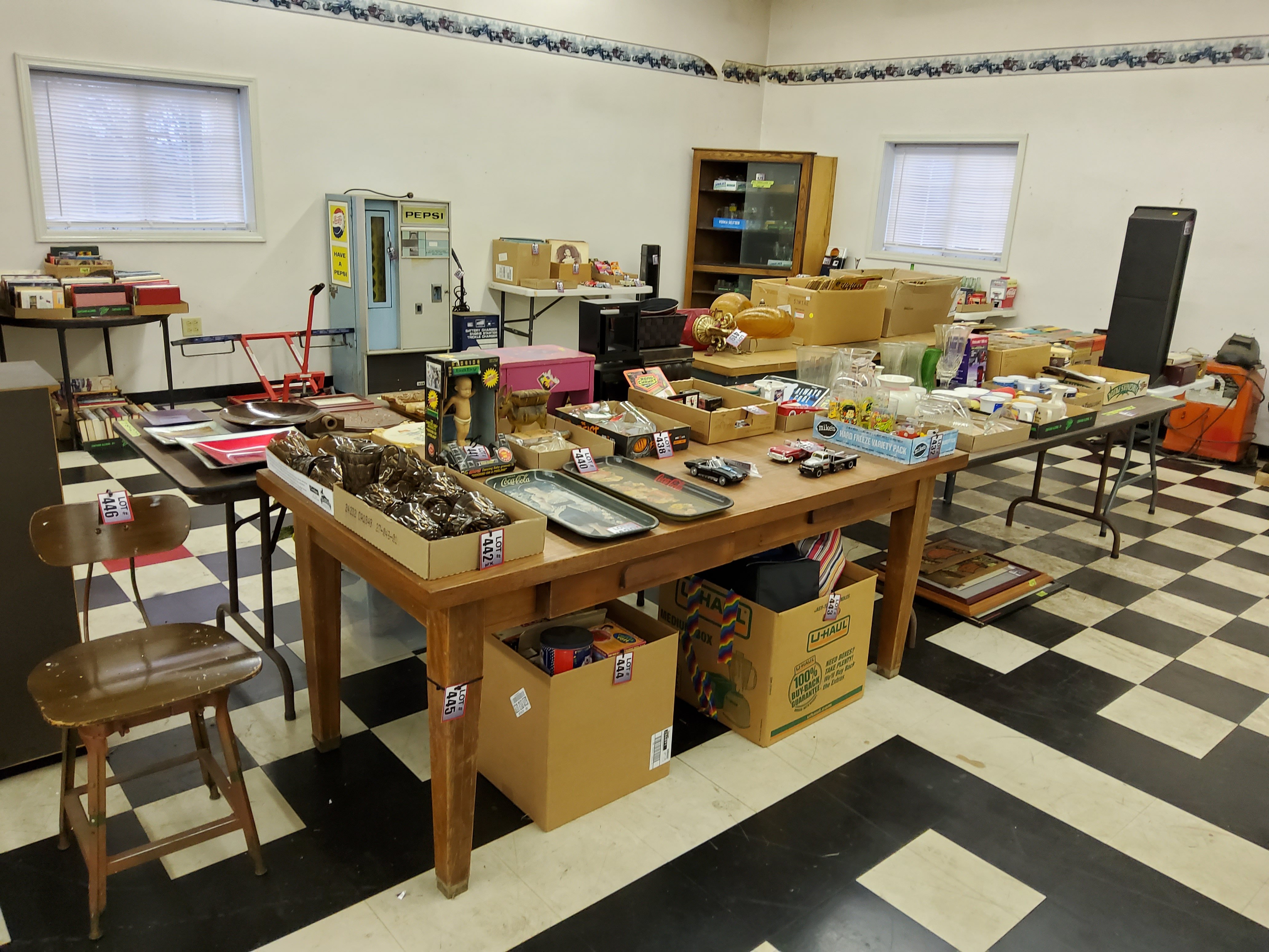 Property photo 134 - TIMED ONLINE ONLY PERSONAL PROPERTY AUCTION IN WHITLEY COUNTY INDIANA
