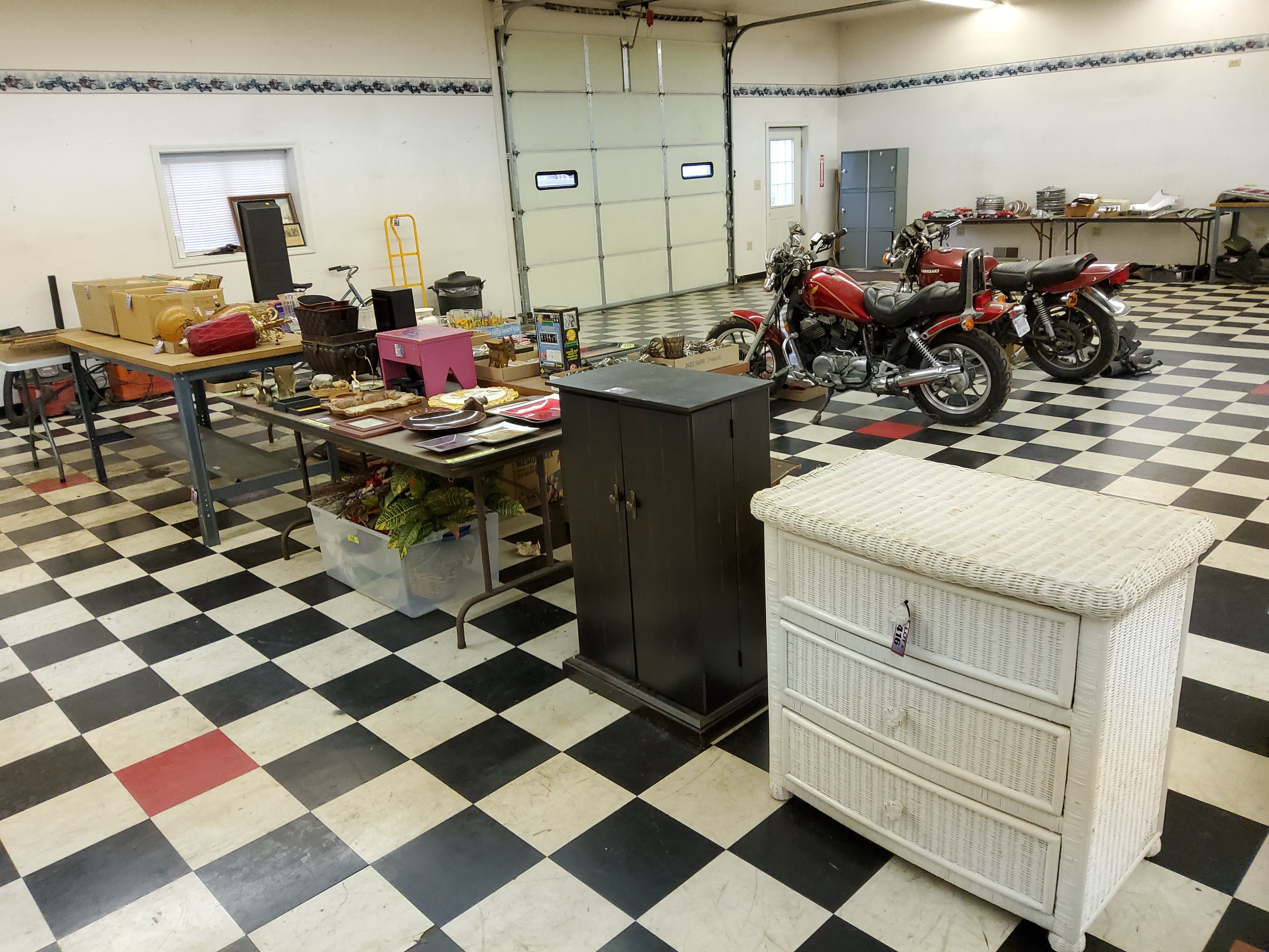 Property photo 135 - TIMED ONLINE ONLY PERSONAL PROPERTY AUCTION IN WHITLEY COUNTY INDIANA