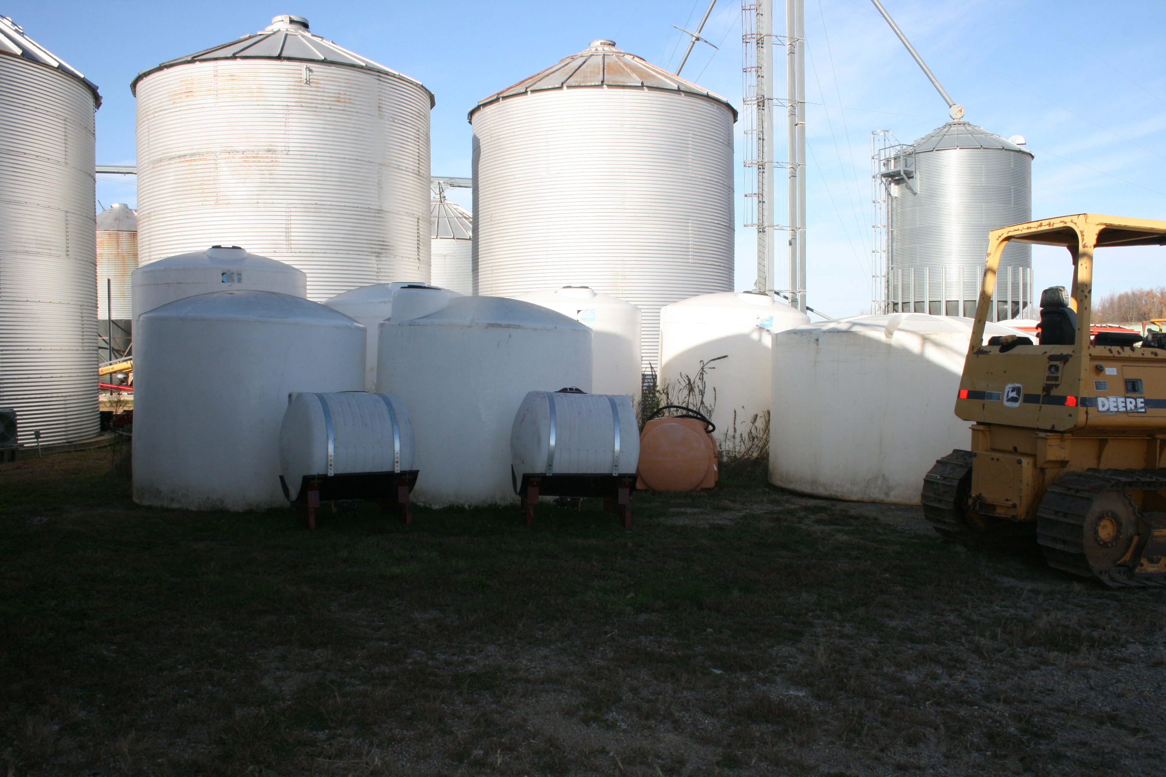 Property photo 31 - FARM EQUIPMENT AUCTION IN BRANCH COUNTY MICHIGAN