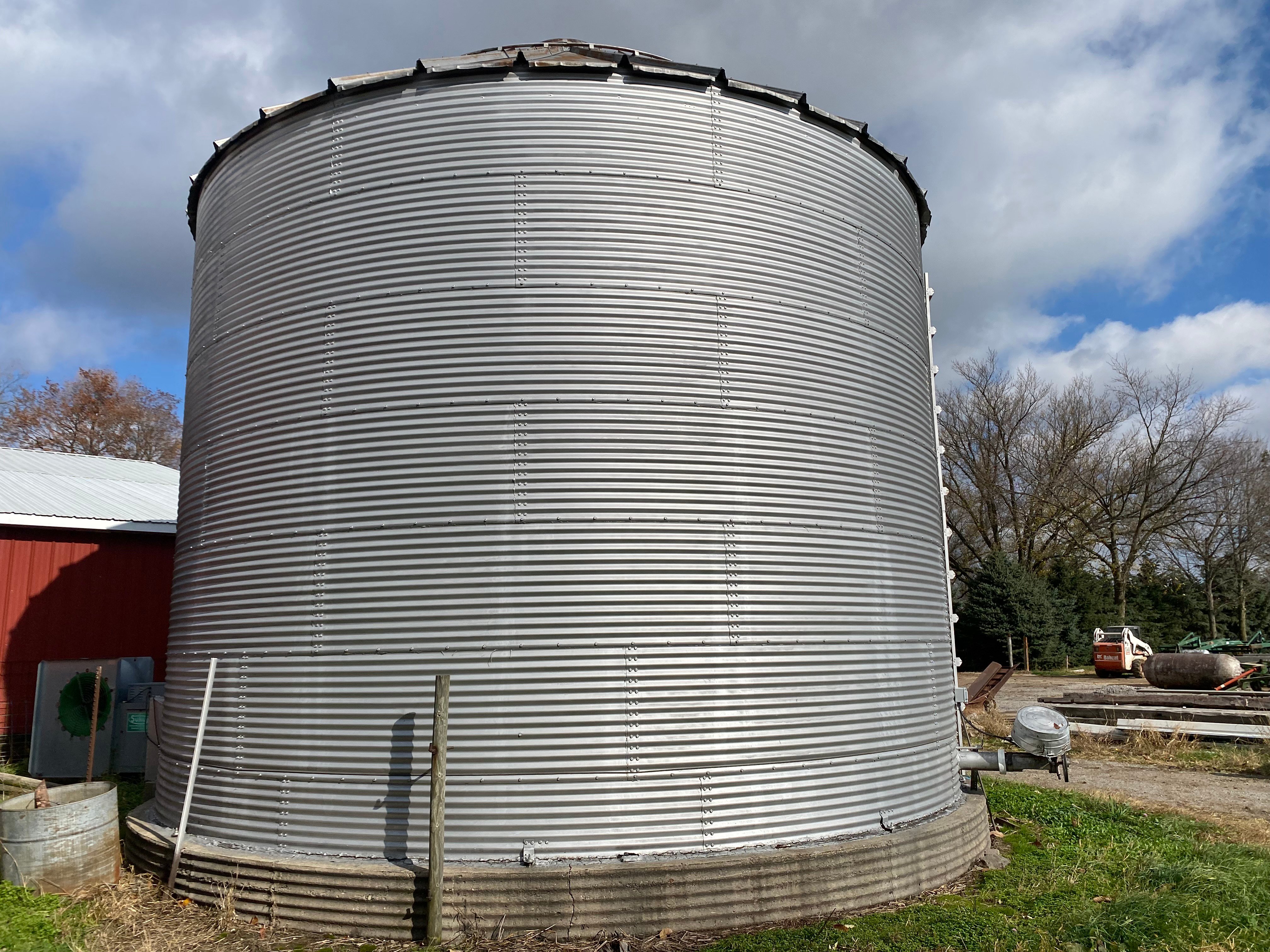 Property photo 9 - FARM EQUIPMENT AUCTION IN ELKHART COUNTY INDIANA
