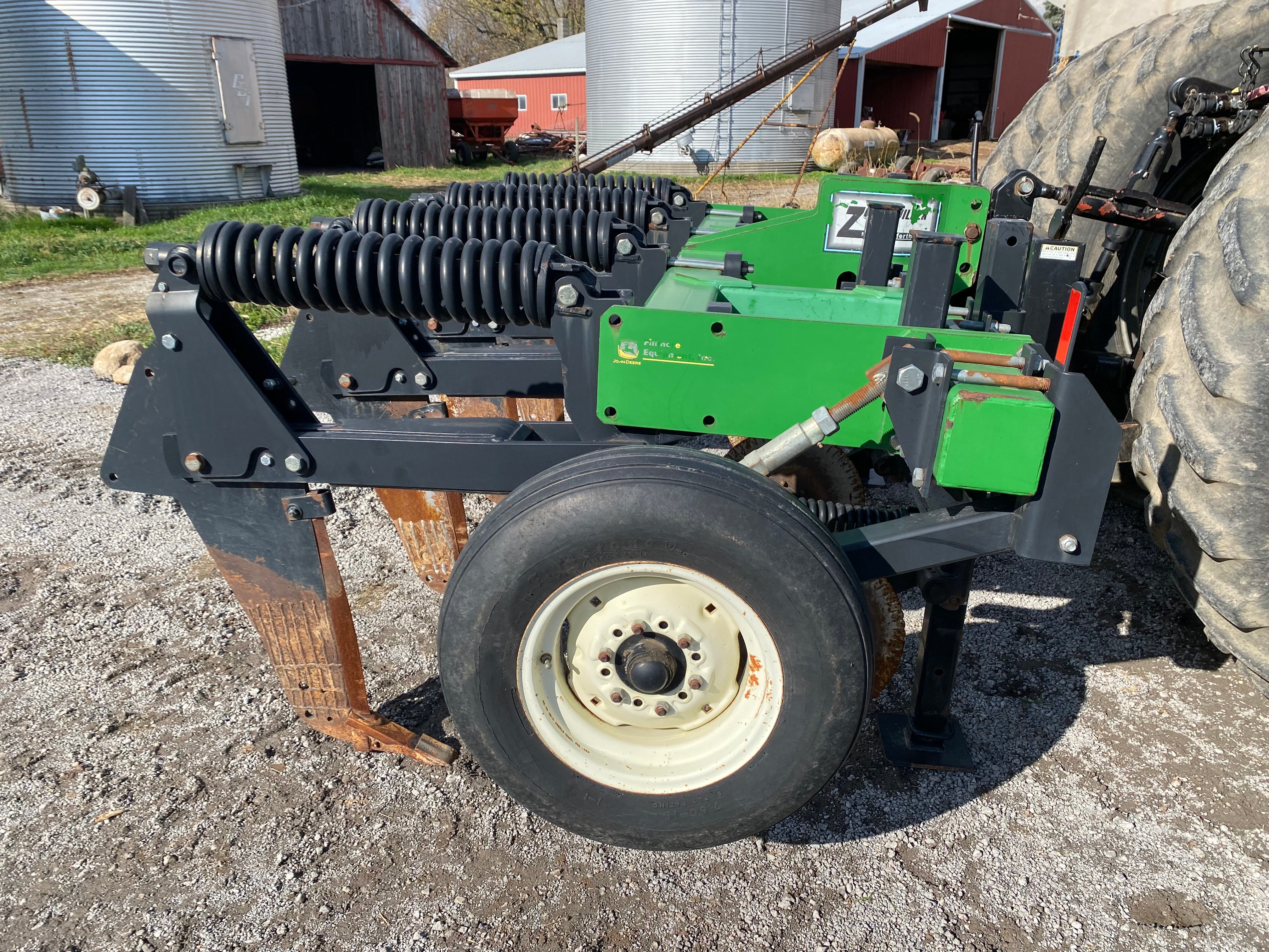 Property photo 5 - FARM EQUIPMENT AUCTION IN ELKHART COUNTY INDIANA