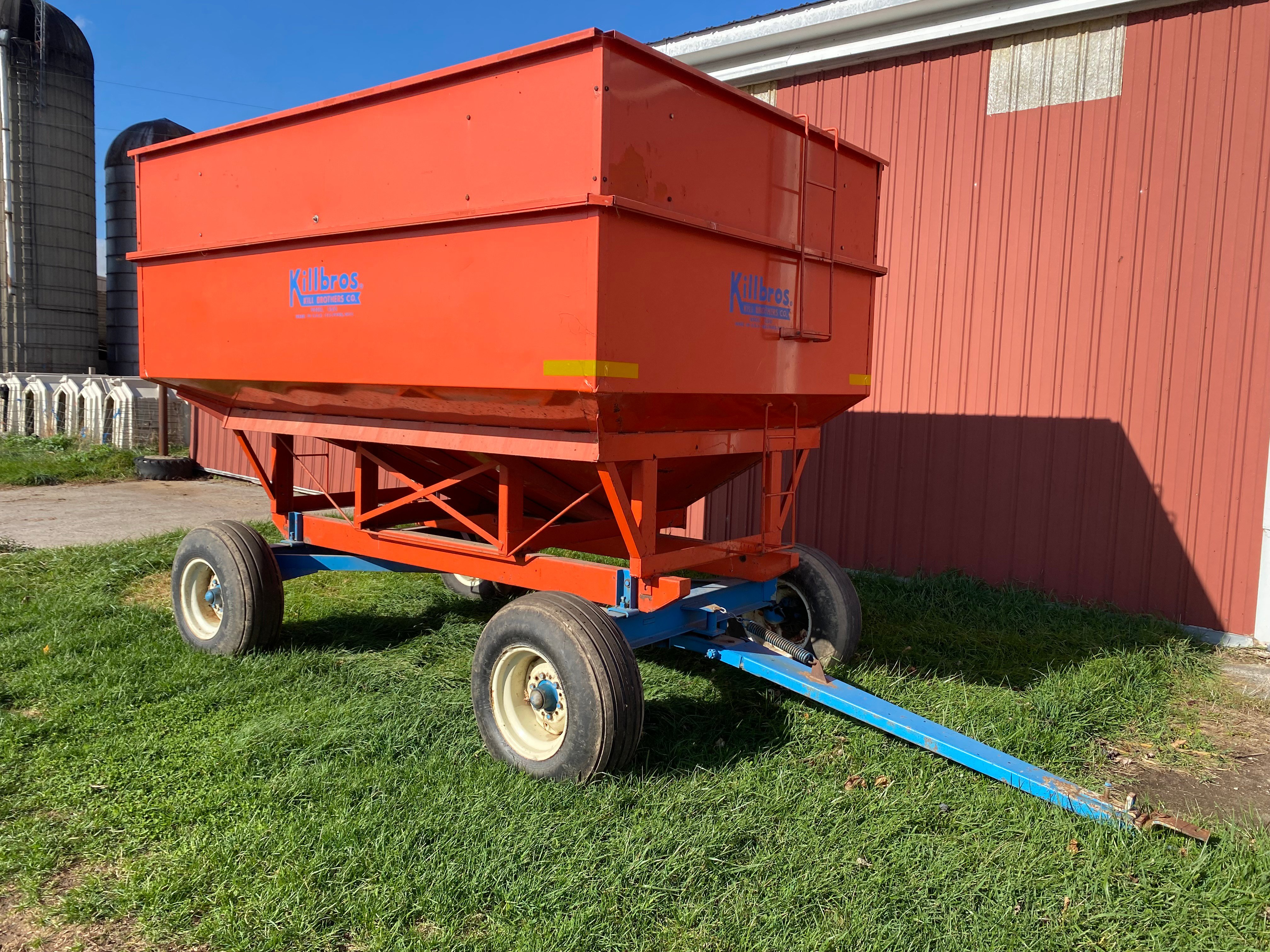 Property photo 25 - FARM EQUIPMENT AUCTION IN ELKHART COUNTY INDIANA