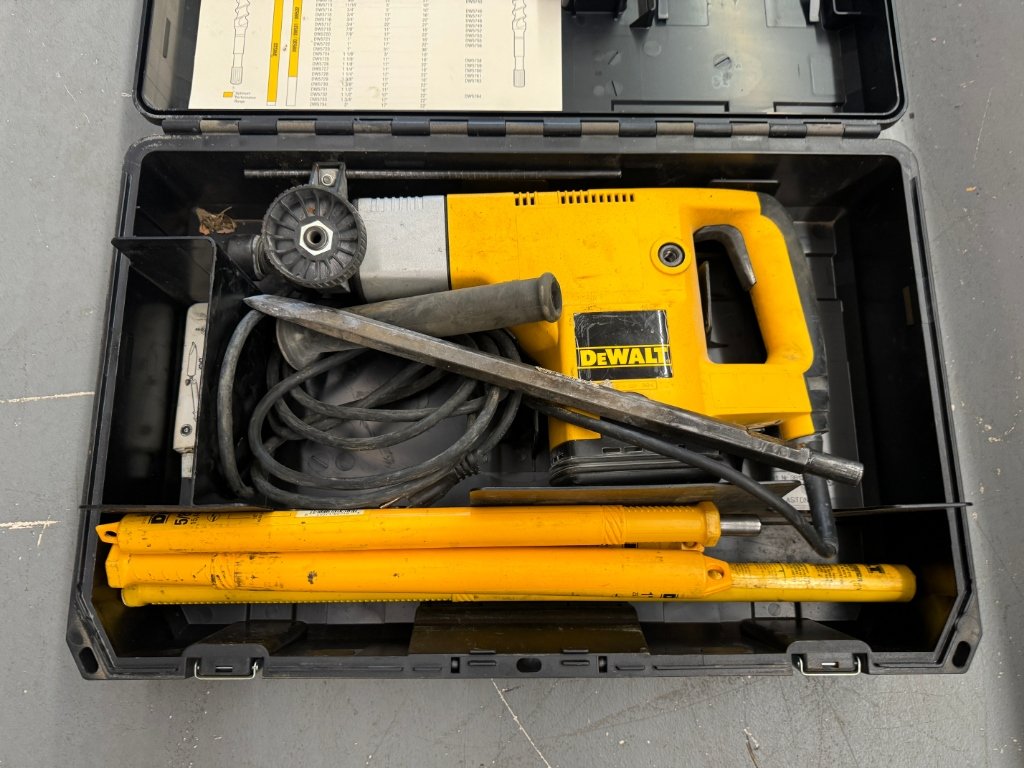 Property photo 19 - PERSONAL PROPERTY AUCTION - ALLEN COUNTY IN