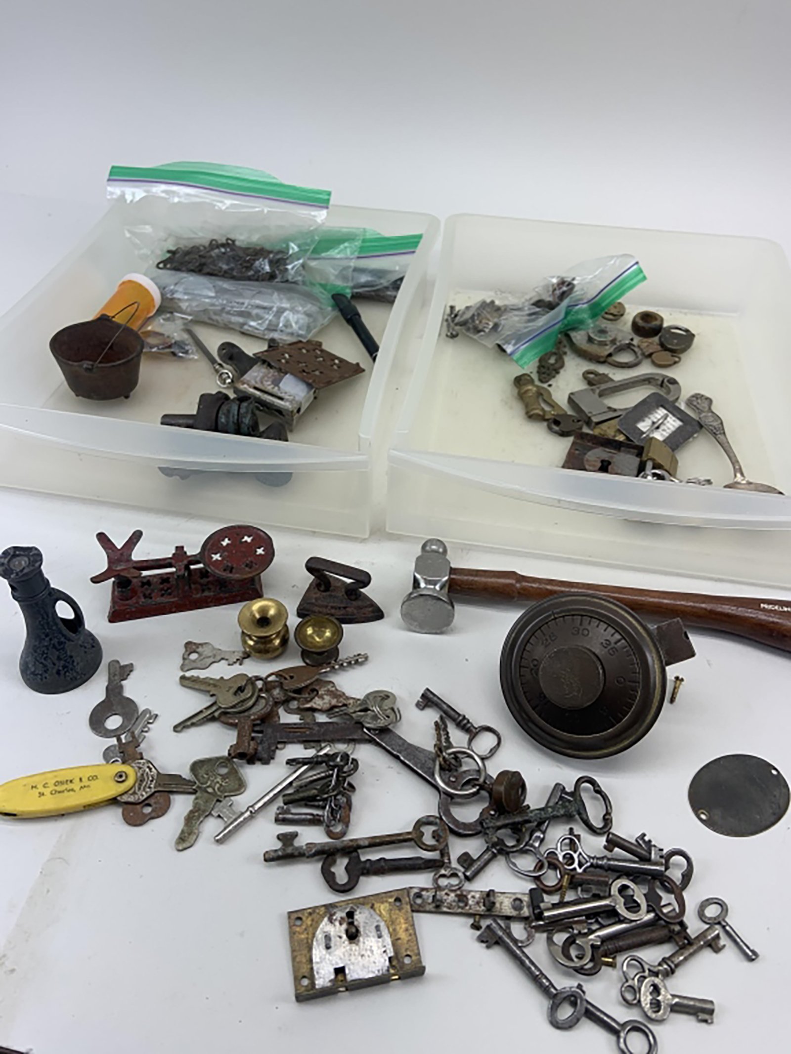 Property photo 408 - TIMED ONLINE ONLY PERSONAL PROPERTY AUCTION IN ALLEN COUNTY, INDIANA