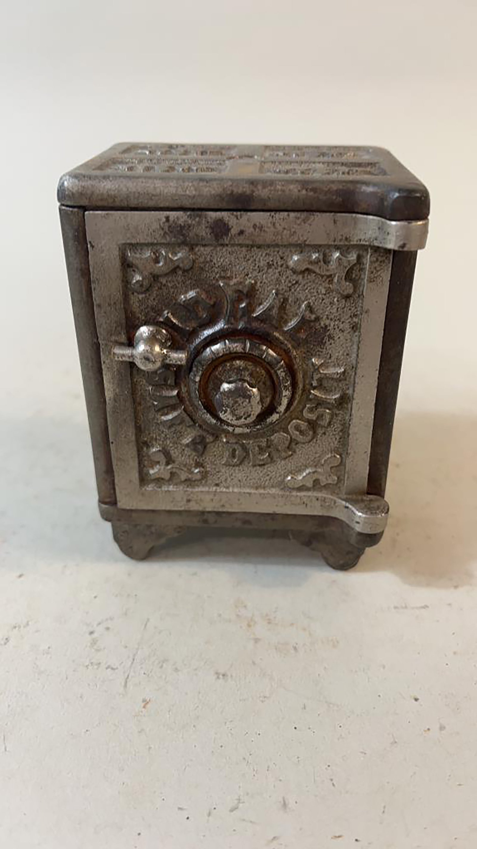 Property photo 233 - TIMED ONLINE ONLY PERSONAL PROPERTY AUCTION IN ALLEN COUNTY, INDIANA