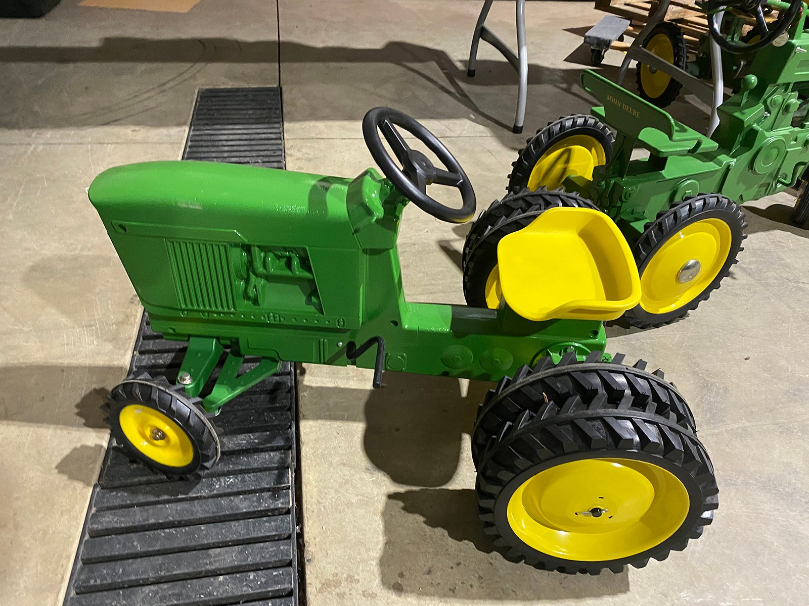 Property photo 2 - 2 - DAY TIMED ONLINE TOY COLLECTOR AUCTION
