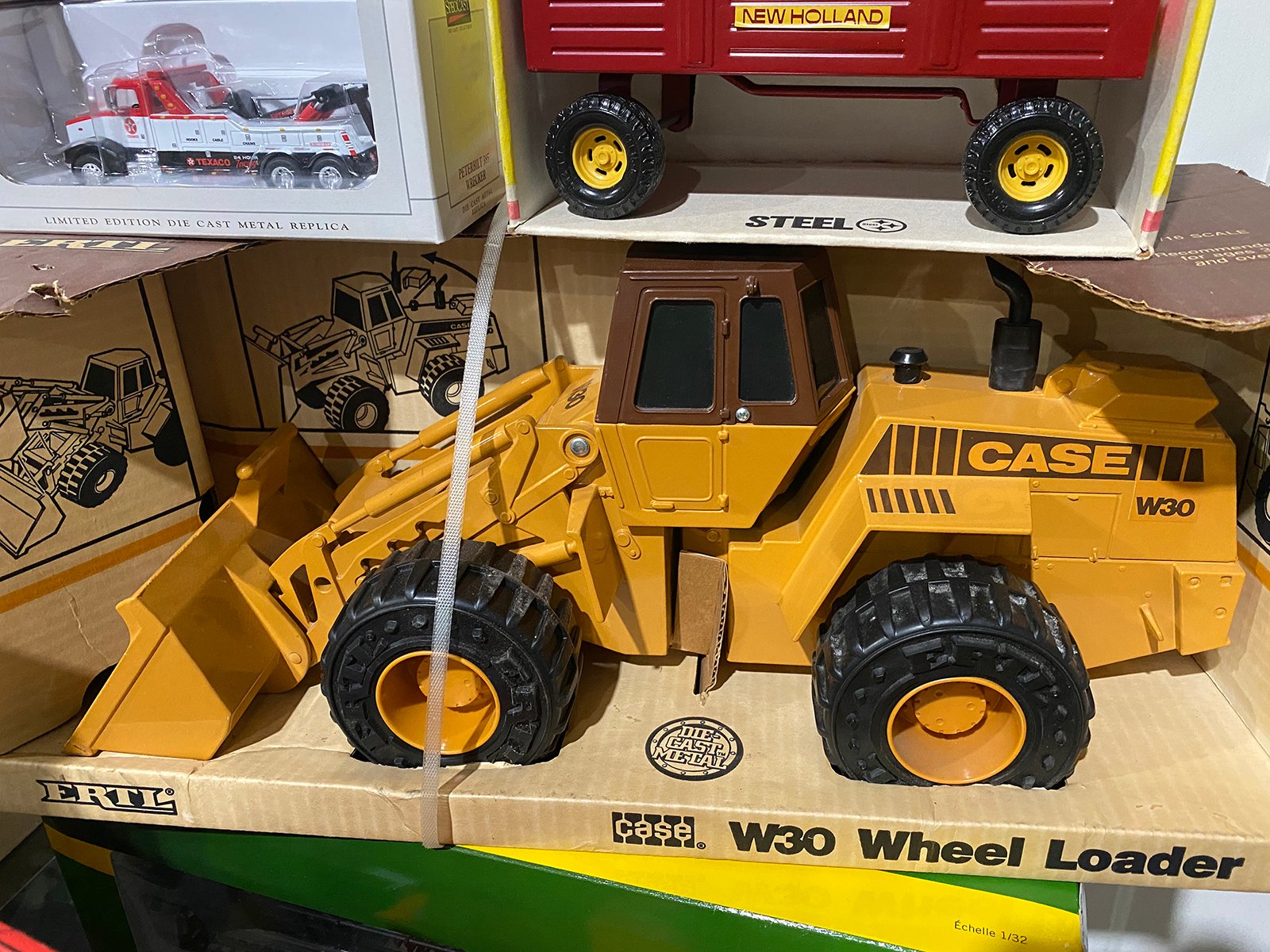 Property photo 10 - 2 - DAY TIMED ONLINE TOY COLLECTOR AUCTION