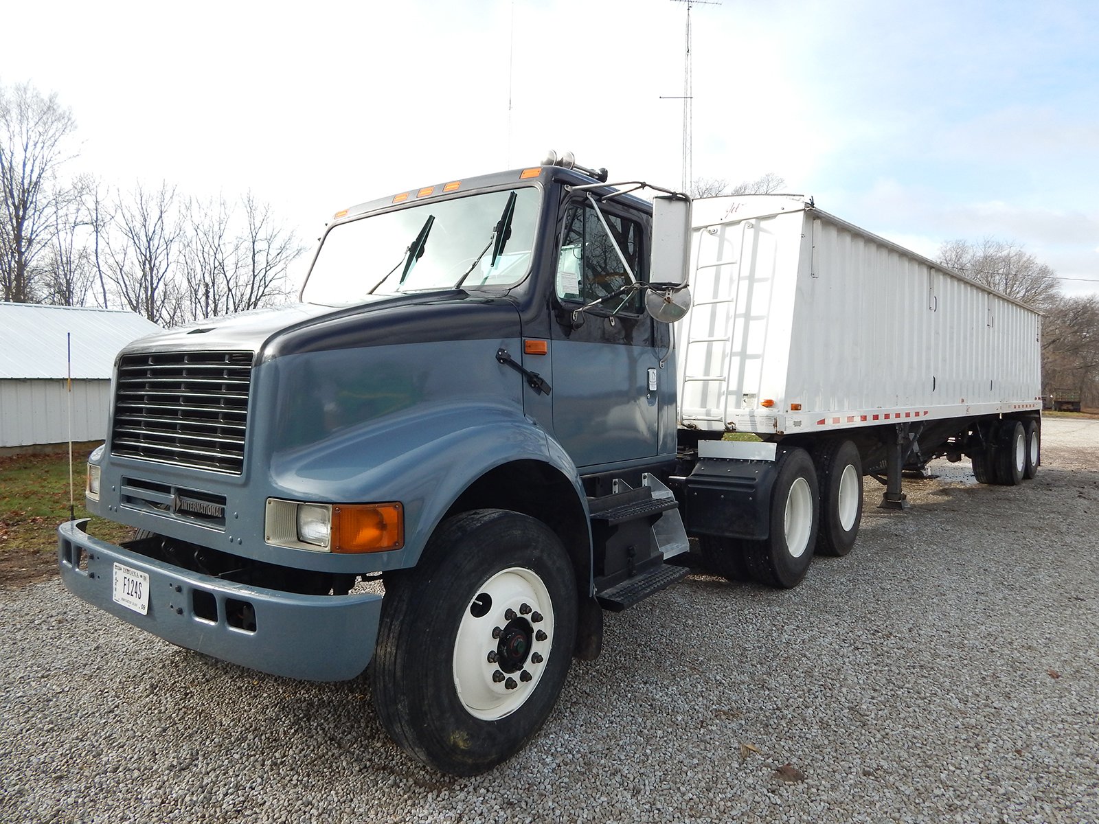 Property photo 7 - FARM EQUIPMENT AUCTION IN CASS COUNTY, INDIANA