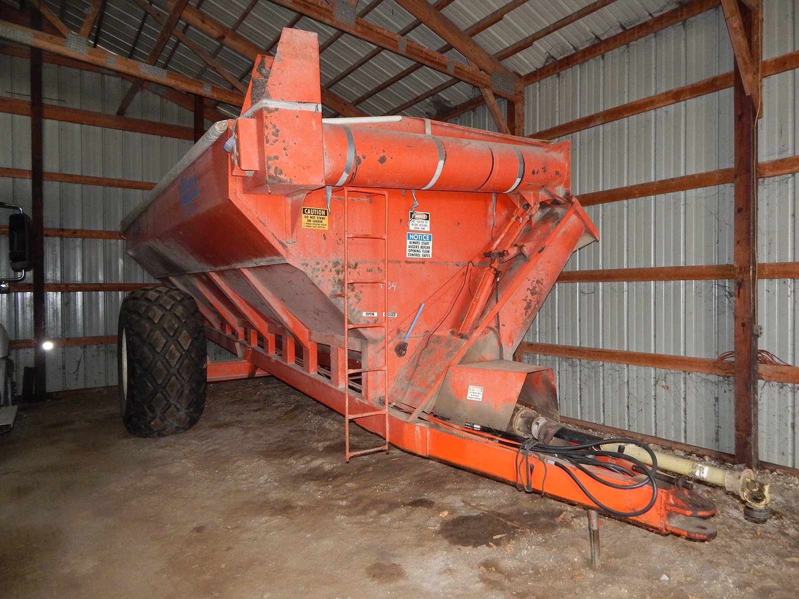 Property photo 10 - FARM EQUIPMENT AUCTION IN CASS COUNTY, INDIANA