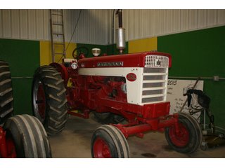 Property photo 18 - AREA FARMERS FARM EQUIPMENT AUCTION IN WHITLEY COUNTY, INDIANA