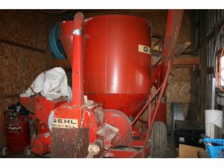 Property photo 158 - AREA FARMERS FARM EQUIPMENT AUCTION IN WHITLEY COUNTY, INDIANA