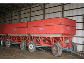 Property photo 202 - AREA FARMERS FARM EQUIPMENT AUCTION IN WHITLEY COUNTY, INDIANA