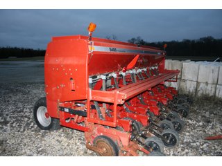 Property photo 49 - AREA FARMERS FARM EQUIPMENT AUCTION IN WHITLEY COUNTY, INDIANA