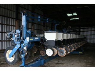 Property photo 43 - AREA FARMERS FARM EQUIPMENT AUCTION IN WHITLEY COUNTY, INDIANA