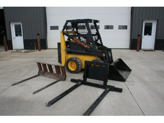 Property photo 114 - AREA FARMERS FARM EQUIPMENT AUCTION IN WHITLEY COUNTY, INDIANA