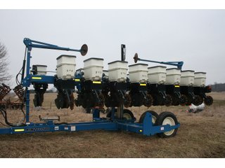 Property photo 45 - AREA FARMERS FARM EQUIPMENT AUCTION IN WHITLEY COUNTY, INDIANA