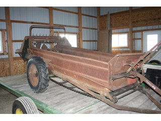 Property photo 104 - AREA FARMERS FARM EQUIPMENT AUCTION IN WHITLEY COUNTY, INDIANA
