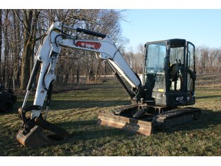 Property photo 111 - AREA FARMERS FARM EQUIPMENT AUCTION IN WHITLEY COUNTY, INDIANA