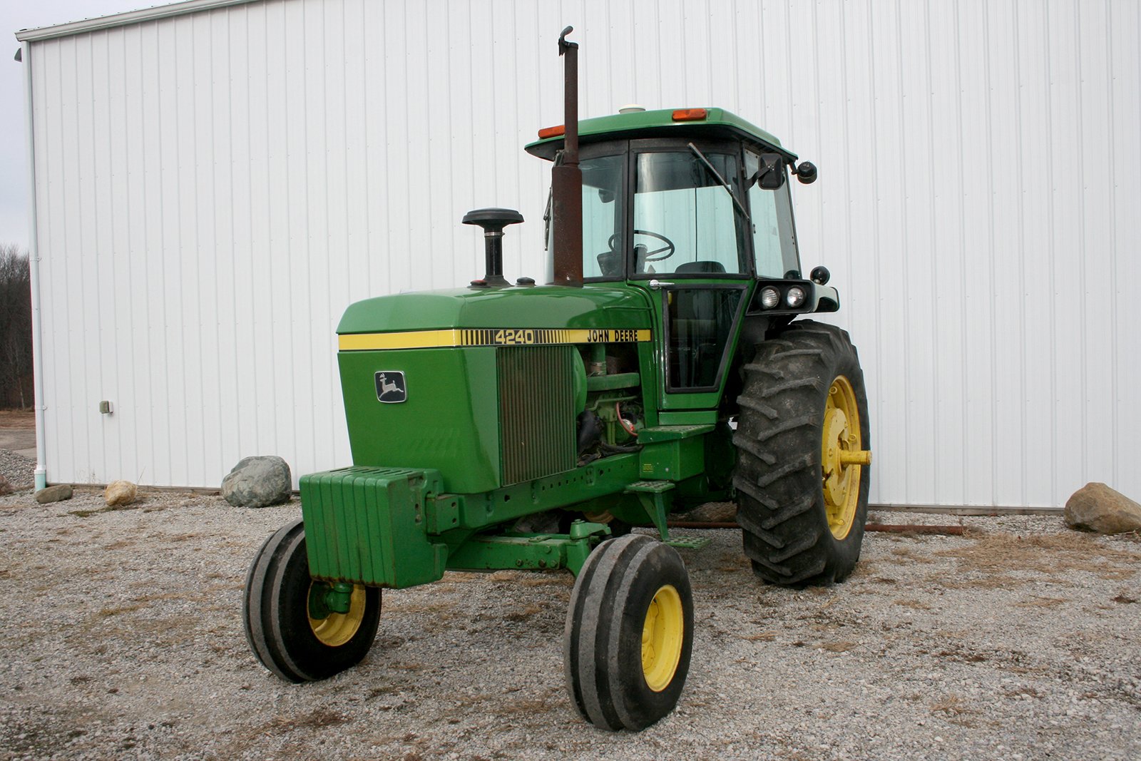 Property photo 18 - FARM EQUIPMENT AUCTION IN WHITLEY COUNTY, INDIANA