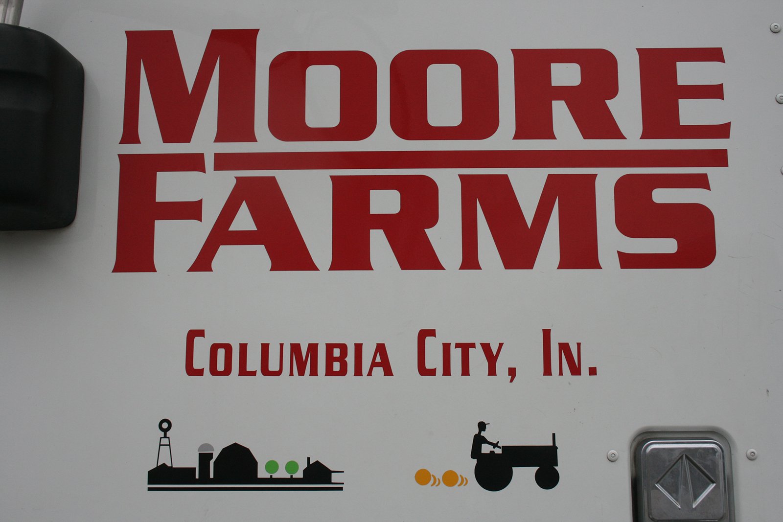 Property photo 16 - FARM EQUIPMENT AUCTION IN WHITLEY COUNTY, INDIANA