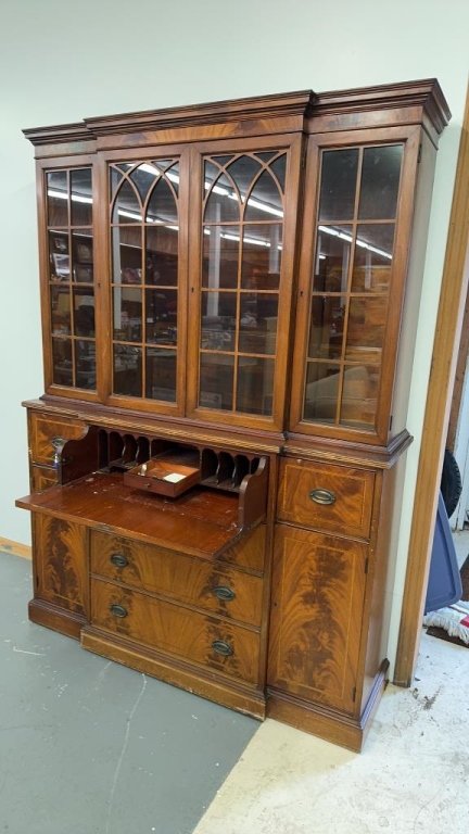 Property photo 19 - AREA COLLECTORS FURNITURE, ANTIQUES, FISHING & MORE - ALLEN COUNTY, INDIANA