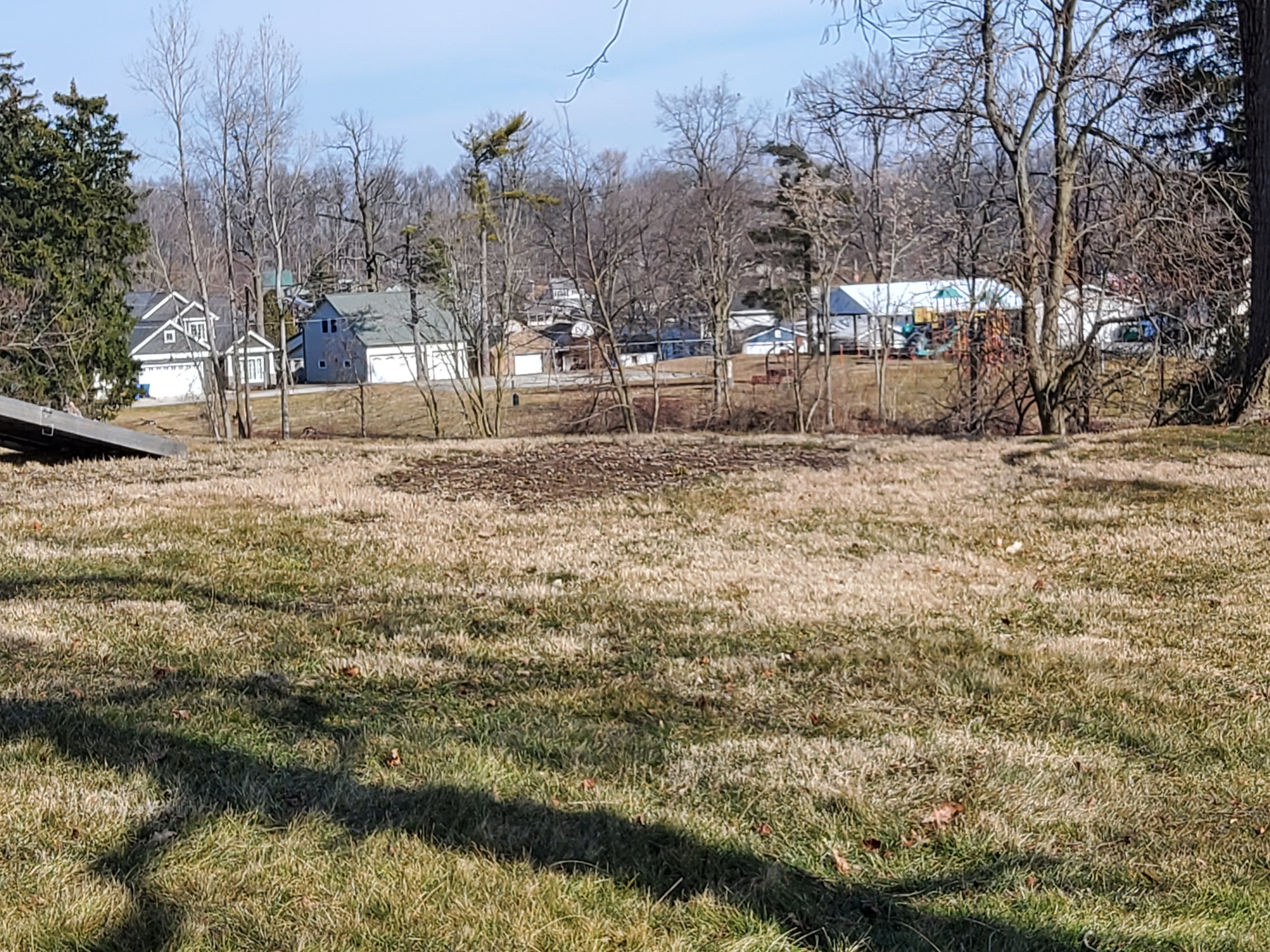 Property photo 11 - REAL ESTATE AUCTION - HOME OFFERED IN 2 TRACTS IN WHITLEY COUNTY, INDIANA