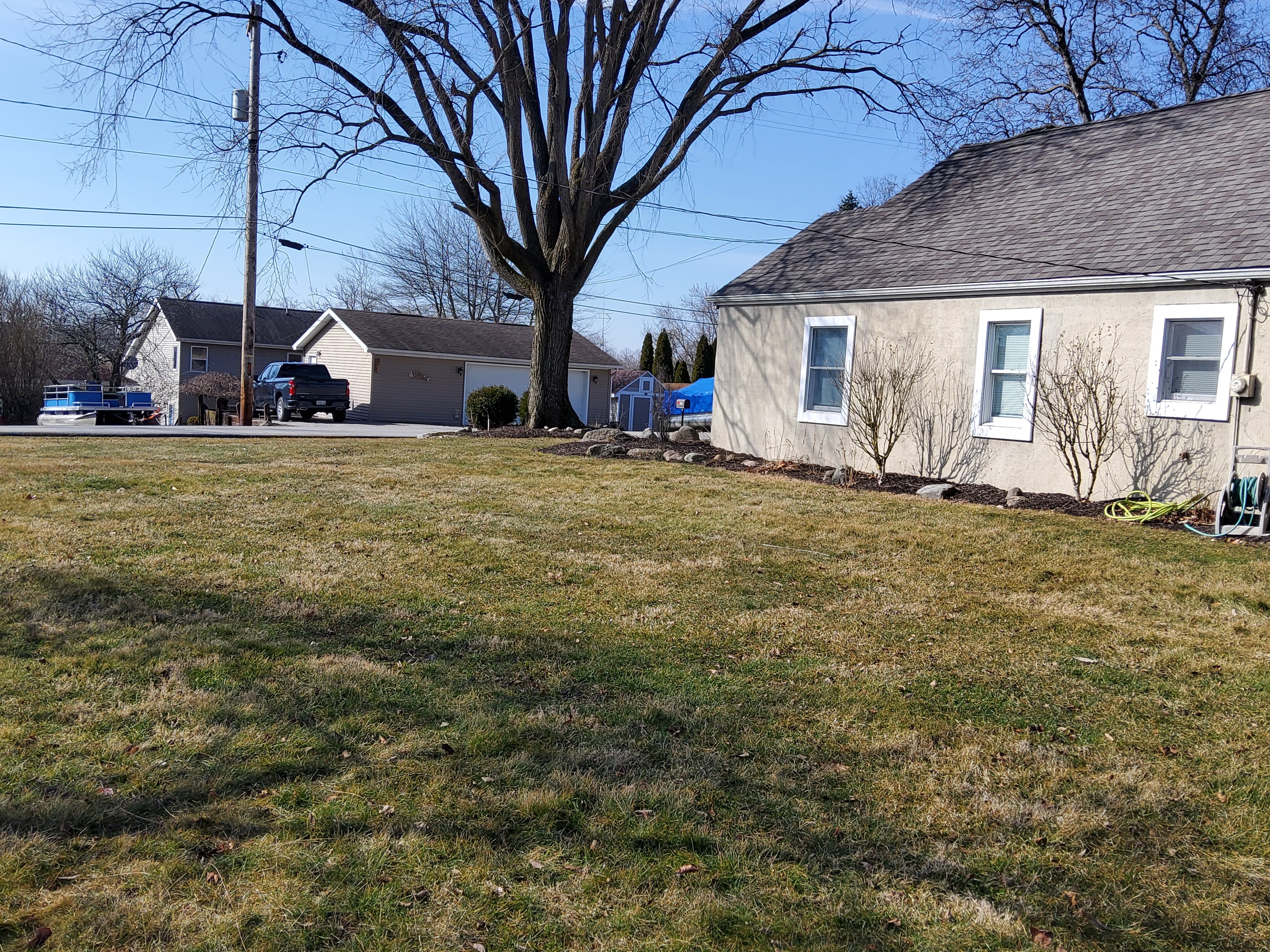 Property photo 12 - REAL ESTATE AUCTION - HOME OFFERED IN 2 TRACTS IN WHITLEY COUNTY, INDIANA