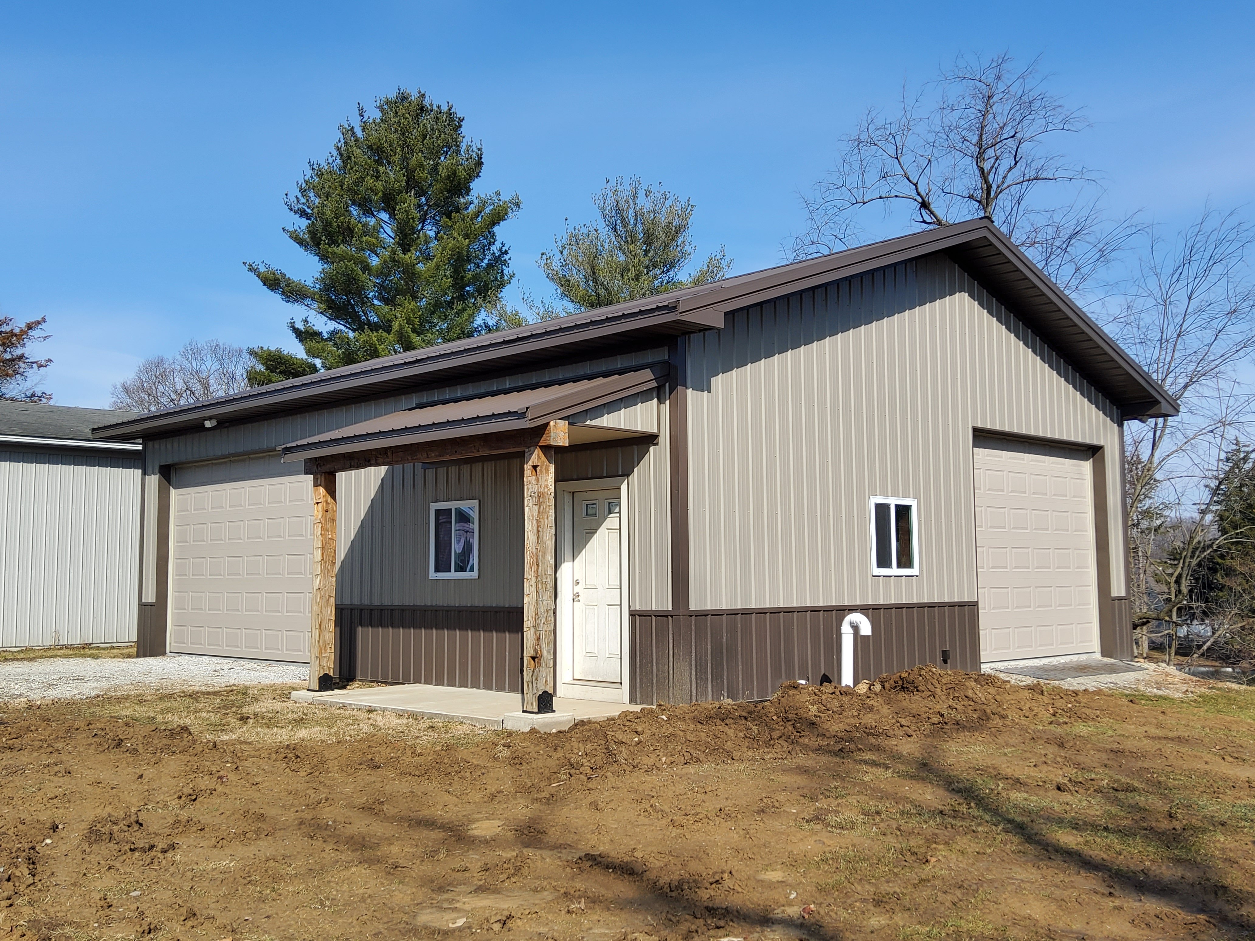 Property photo 14 - REAL ESTATE AUCTION - HOME OFFERED IN 2 TRACTS IN WHITLEY COUNTY, INDIANA