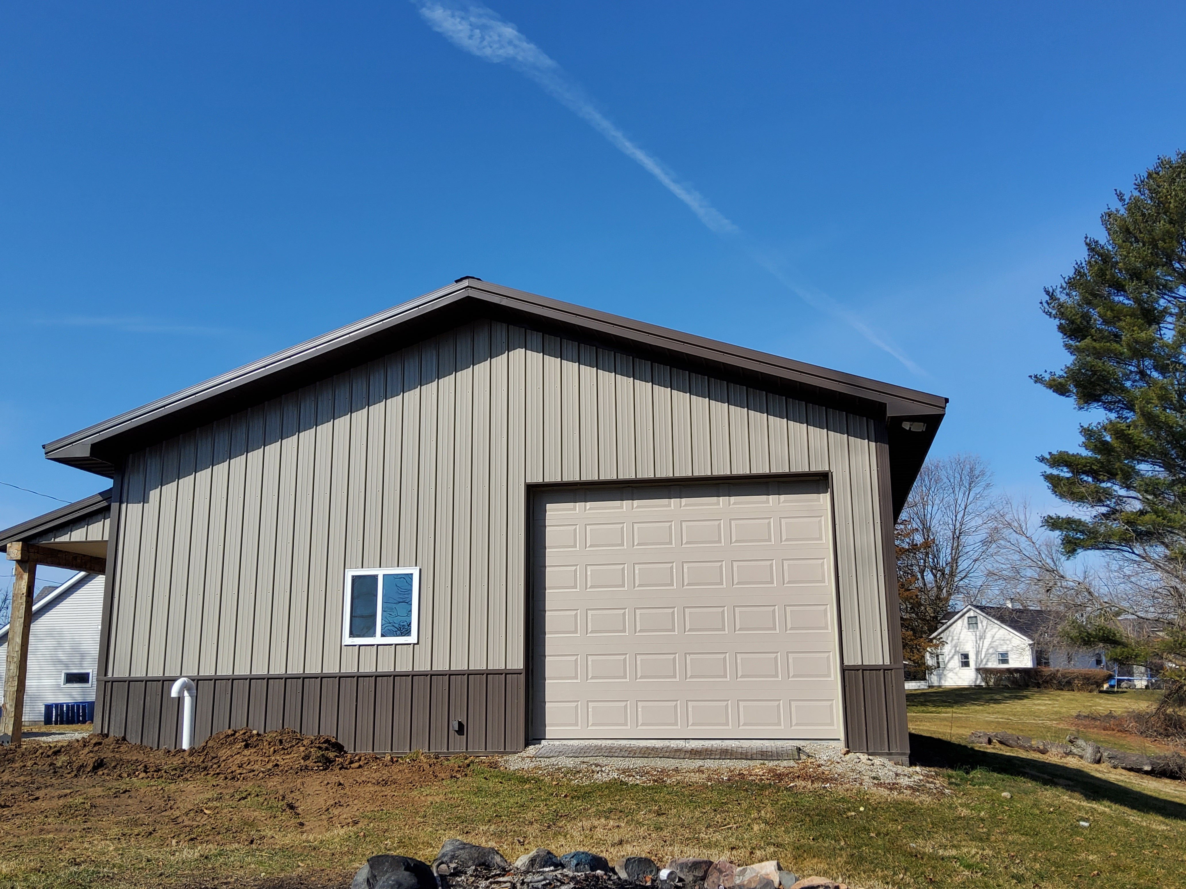 Property photo 18 - REAL ESTATE AUCTION - HOME OFFERED IN 2 TRACTS IN WHITLEY COUNTY, INDIANA