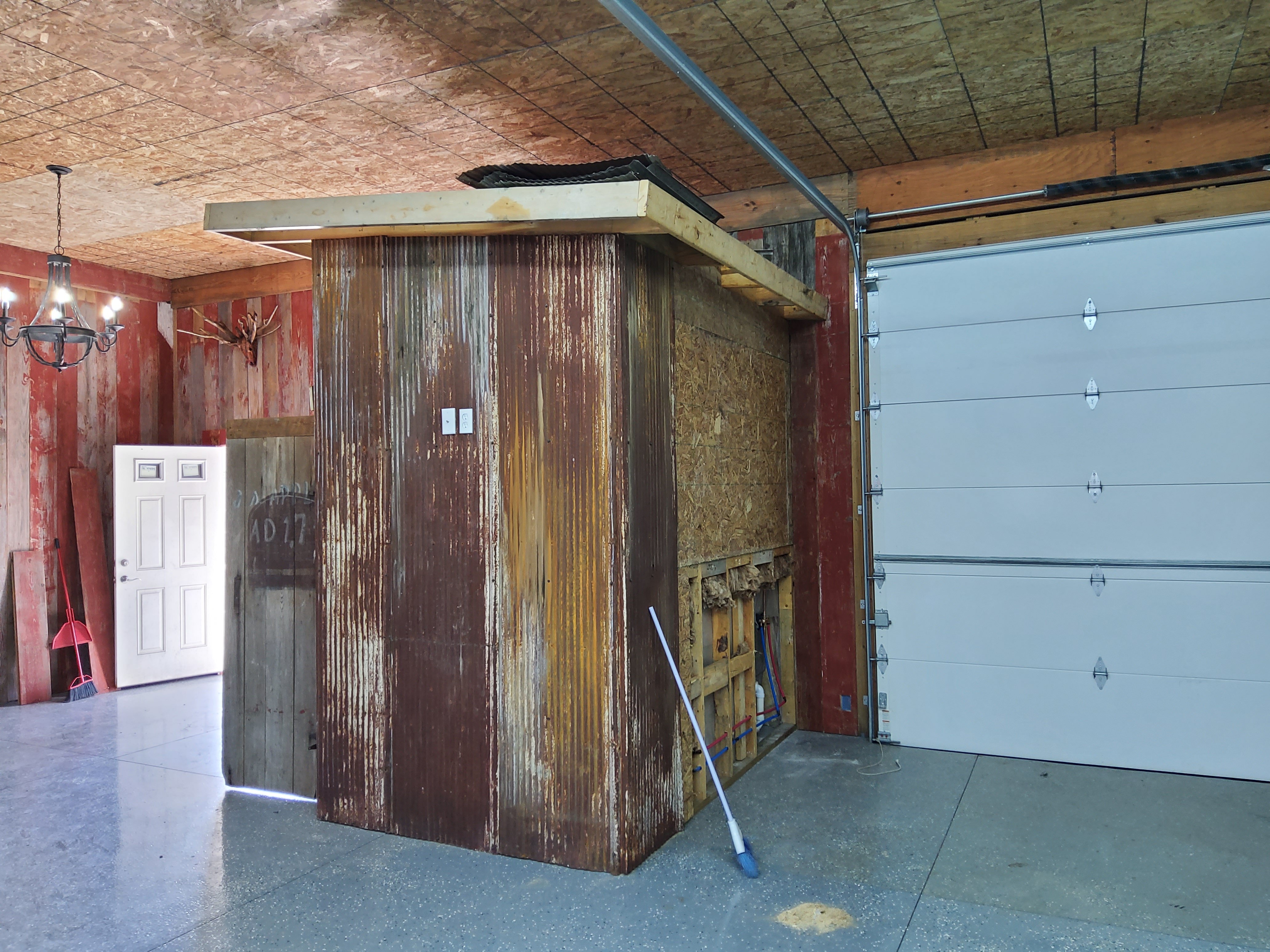 Property photo 37 - REAL ESTATE AUCTION - HOME OFFERED IN 2 TRACTS IN WHITLEY COUNTY, INDIANA