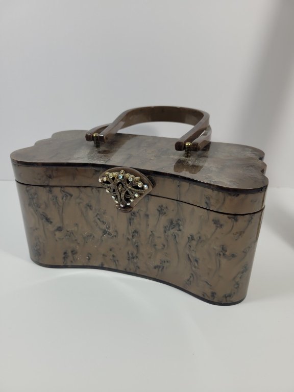 Property photo 25 - TIMED ONLINE MAJOR JEWELRY-BEADED PURSE AND HANDBAG AUCTION - ALLEN COUNTY, INDIANA