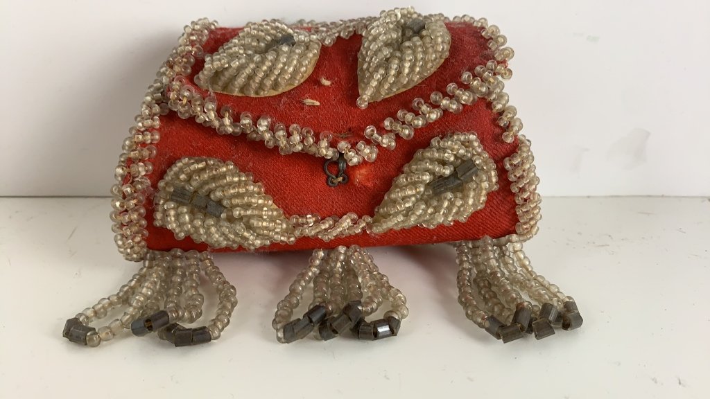 Property photo 34 - TIMED ONLINE MAJOR JEWELRY-BEADED PURSE AND HANDBAG AUCTION - ALLEN COUNTY, INDIANA