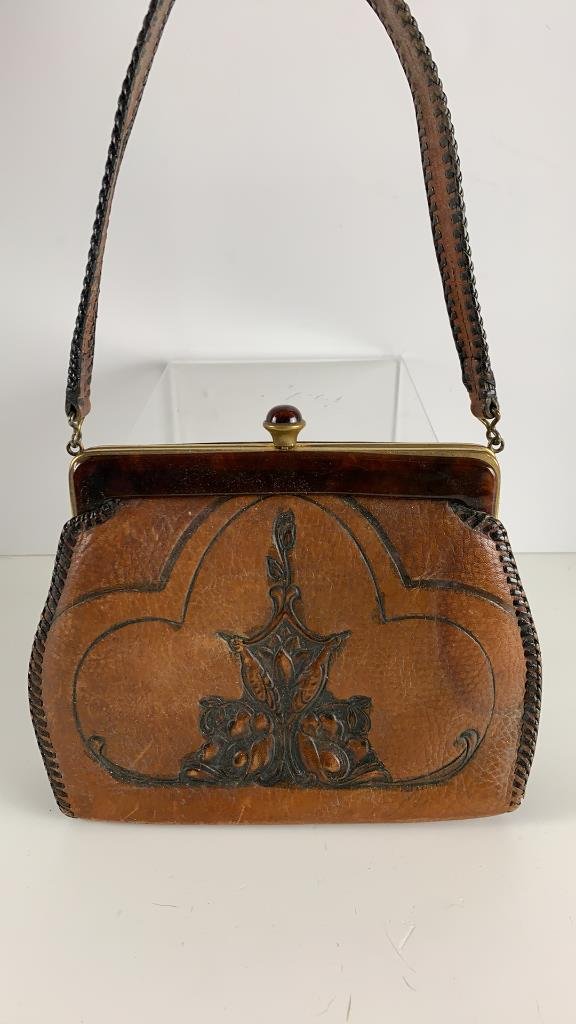 Property photo 28 - TIMED ONLINE MAJOR JEWELRY-BEADED PURSE AND HANDBAG AUCTION - ALLEN COUNTY, INDIANA