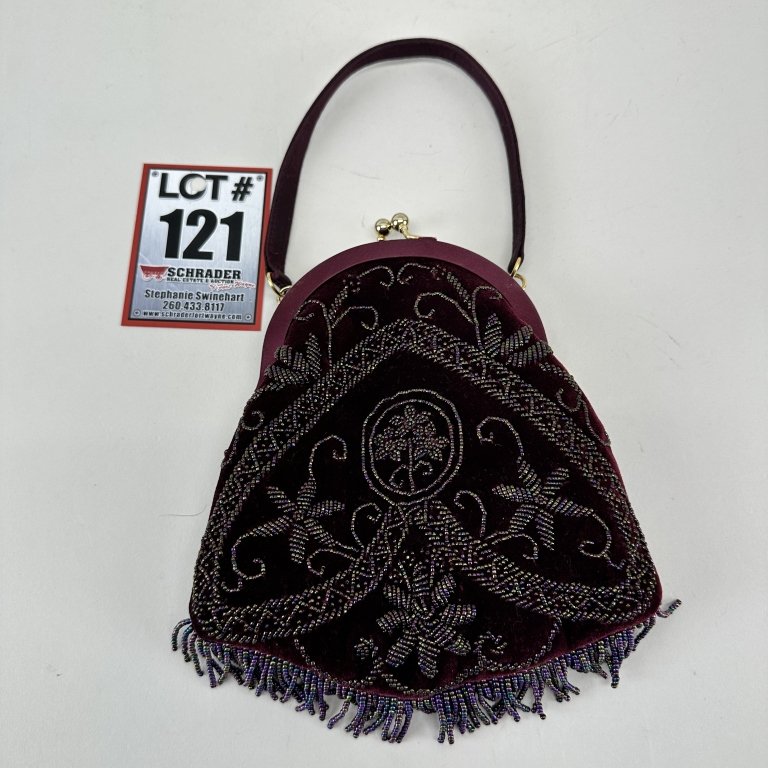 Property photo 21 - TIMED ONLINE - Luxury Jewelry, Burberry & Purses IN ALLEN COUNTY, INDIANA