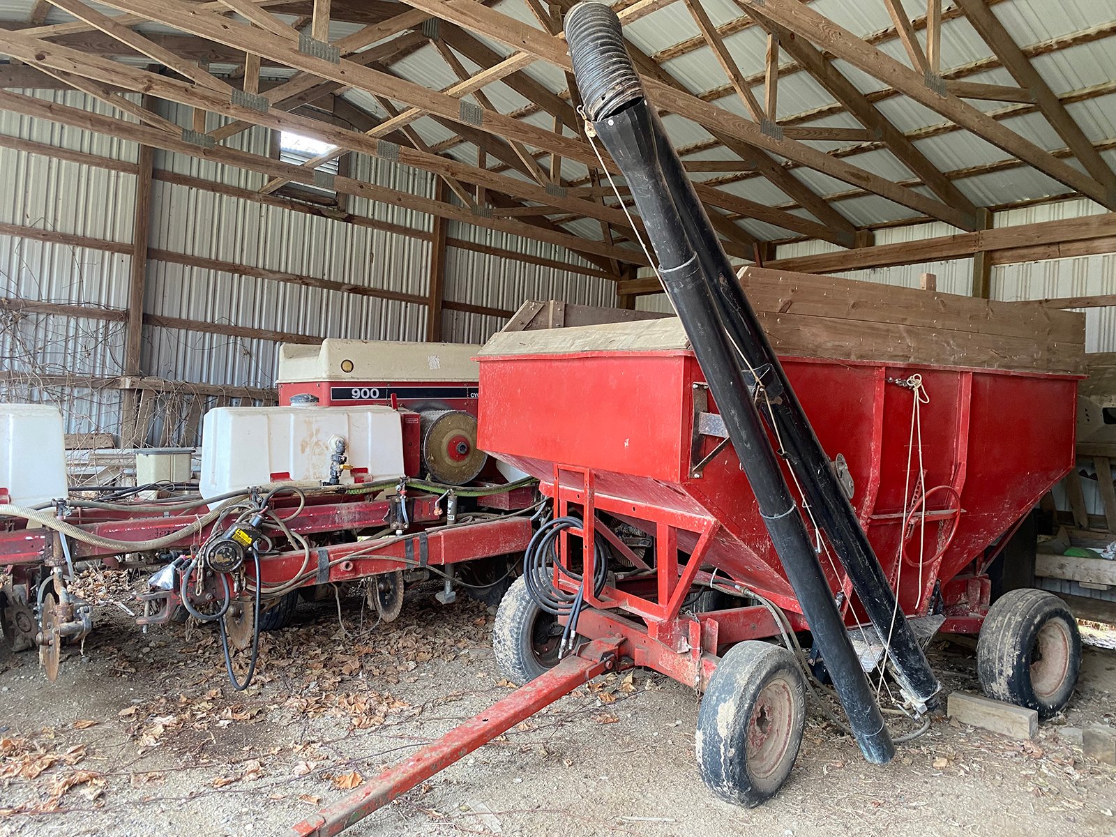 Property photo 29 - FARM EQUIPMENT AUCTION IN ST. JOSEPH COUNTY, MICHIGAN