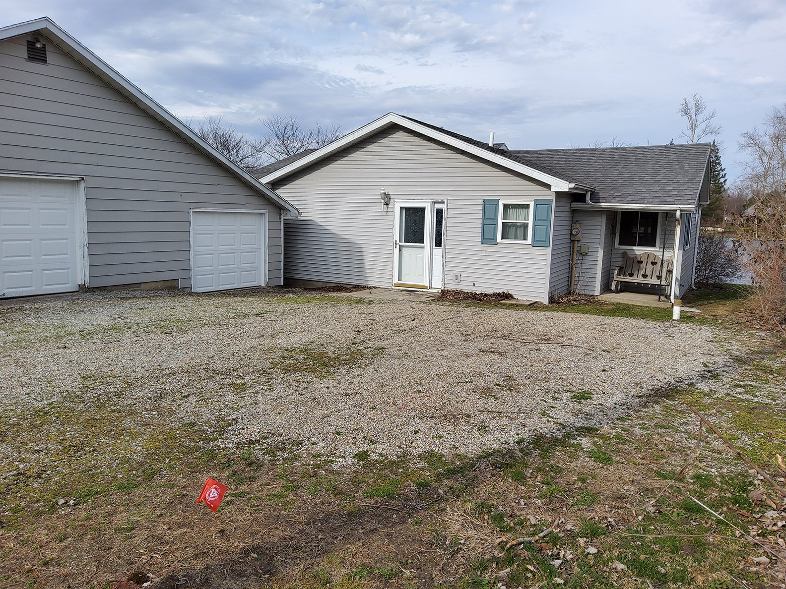 Property photo 11 - **SOLD BEFORE AUCTION** TIMED ONLINE ONLY REAL ESTATE AUCTION - LAKE FRONT HOME ON LOON LAKE IN WHITLEY COUNTY, INDIANA