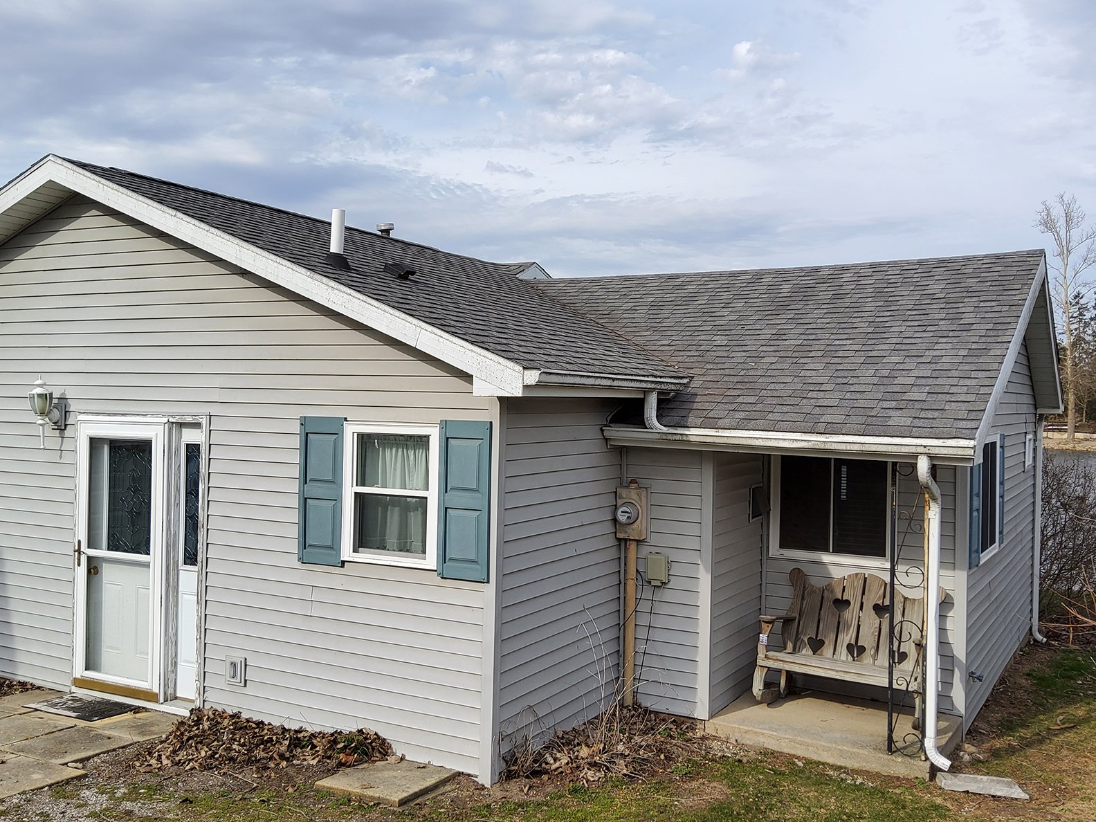 Property photo 15 - **SOLD BEFORE AUCTION** TIMED ONLINE ONLY REAL ESTATE AUCTION - LAKE FRONT HOME ON LOON LAKE IN WHITLEY COUNTY, INDIANA