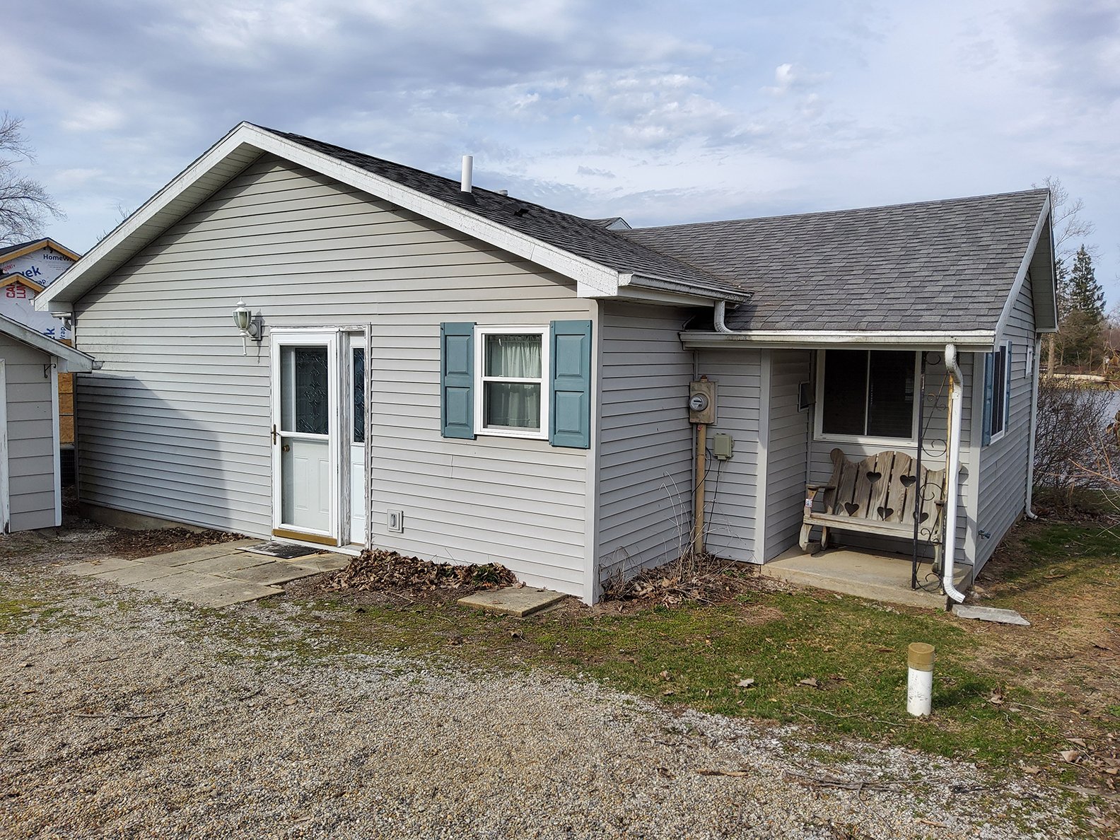 Property photo 16 - **SOLD BEFORE AUCTION** TIMED ONLINE ONLY REAL ESTATE AUCTION - LAKE FRONT HOME ON LOON LAKE IN WHITLEY COUNTY, INDIANA