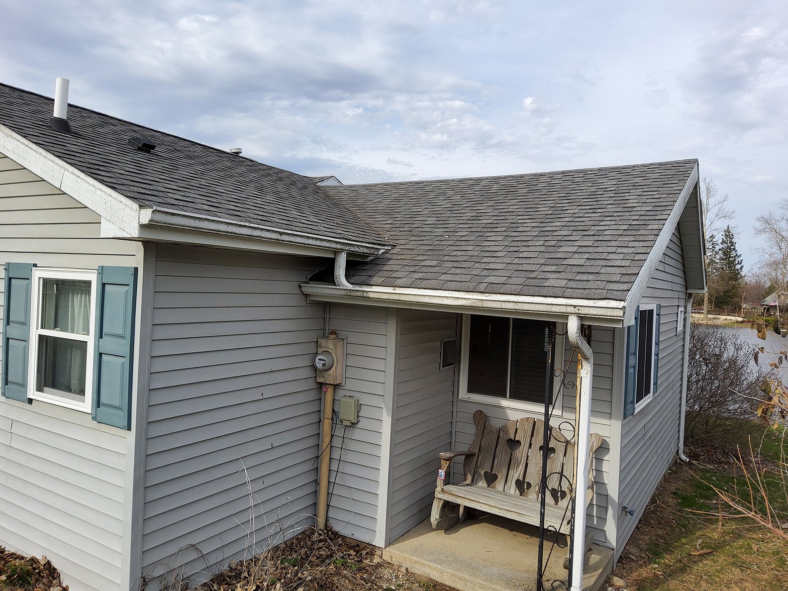 Property photo 18 - **SOLD BEFORE AUCTION** TIMED ONLINE ONLY REAL ESTATE AUCTION - LAKE FRONT HOME ON LOON LAKE IN WHITLEY COUNTY, INDIANA