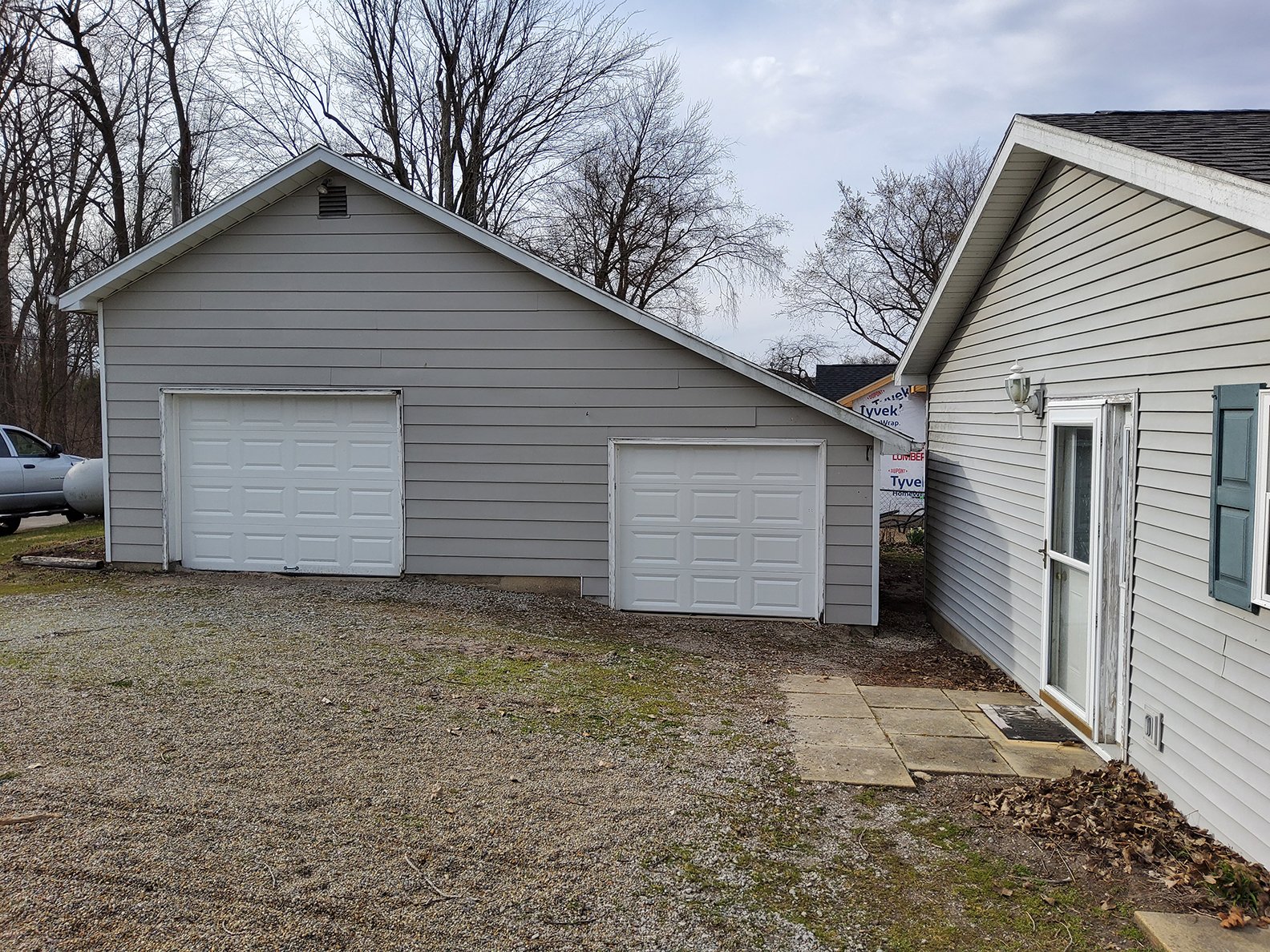 Property photo 19 - **SOLD BEFORE AUCTION** TIMED ONLINE ONLY REAL ESTATE AUCTION - LAKE FRONT HOME ON LOON LAKE IN WHITLEY COUNTY, INDIANA