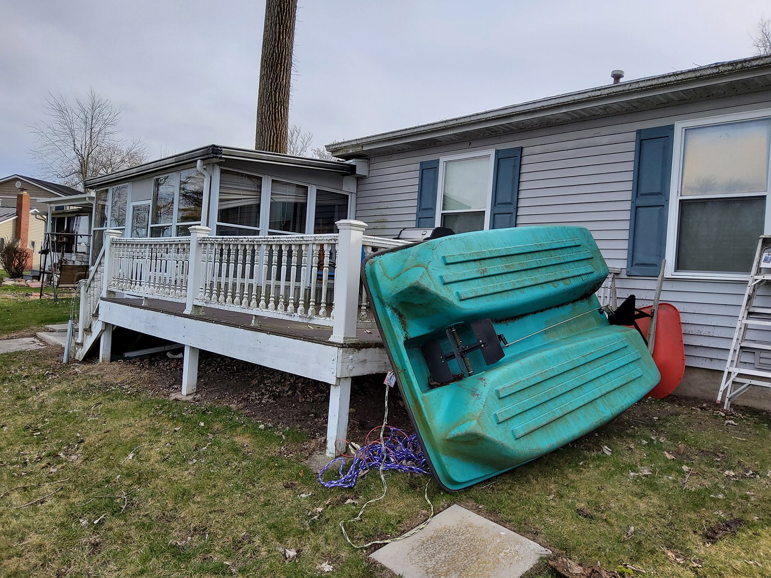Property photo 26 - **SOLD BEFORE AUCTION** TIMED ONLINE ONLY REAL ESTATE AUCTION - LAKE FRONT HOME ON LOON LAKE IN WHITLEY COUNTY, INDIANA