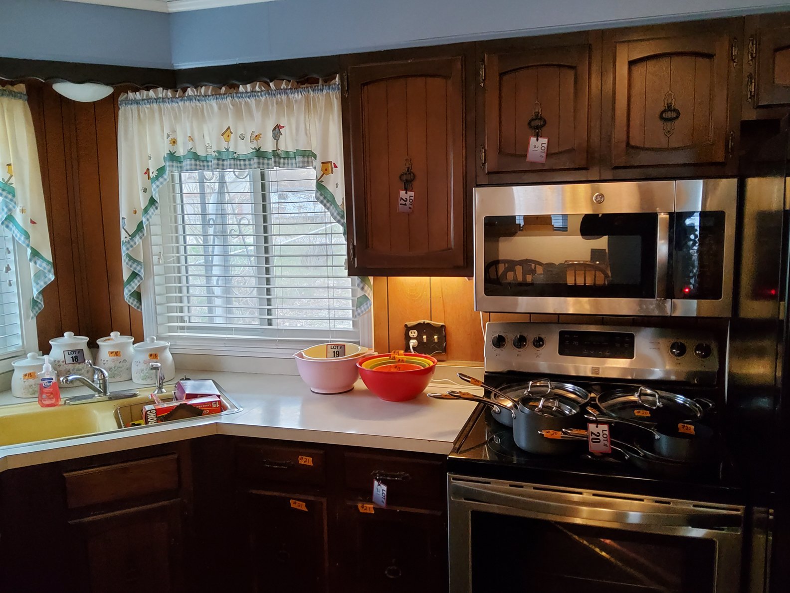 Property photo 4 - **SOLD BEFORE AUCTION** TIMED ONLINE ONLY REAL ESTATE AUCTION - LAKE FRONT HOME ON LOON LAKE IN WHITLEY COUNTY, INDIANA