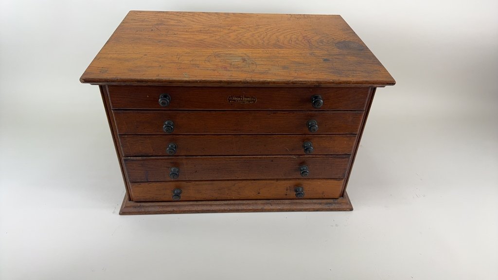 Property photo 31 - AREA COLLECTORS AND ANTIQUES APRIL AUCTION - TIMED ONLINE IN ALLEN COUNTY, INDIANA