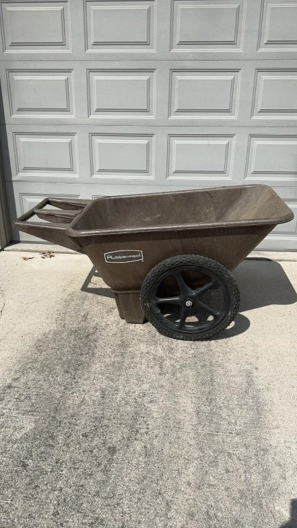 Property photo 1 - Nanette Montalone Tool and Lumber TIMED ONLINE - ALLEN COUNTY, INDIANA