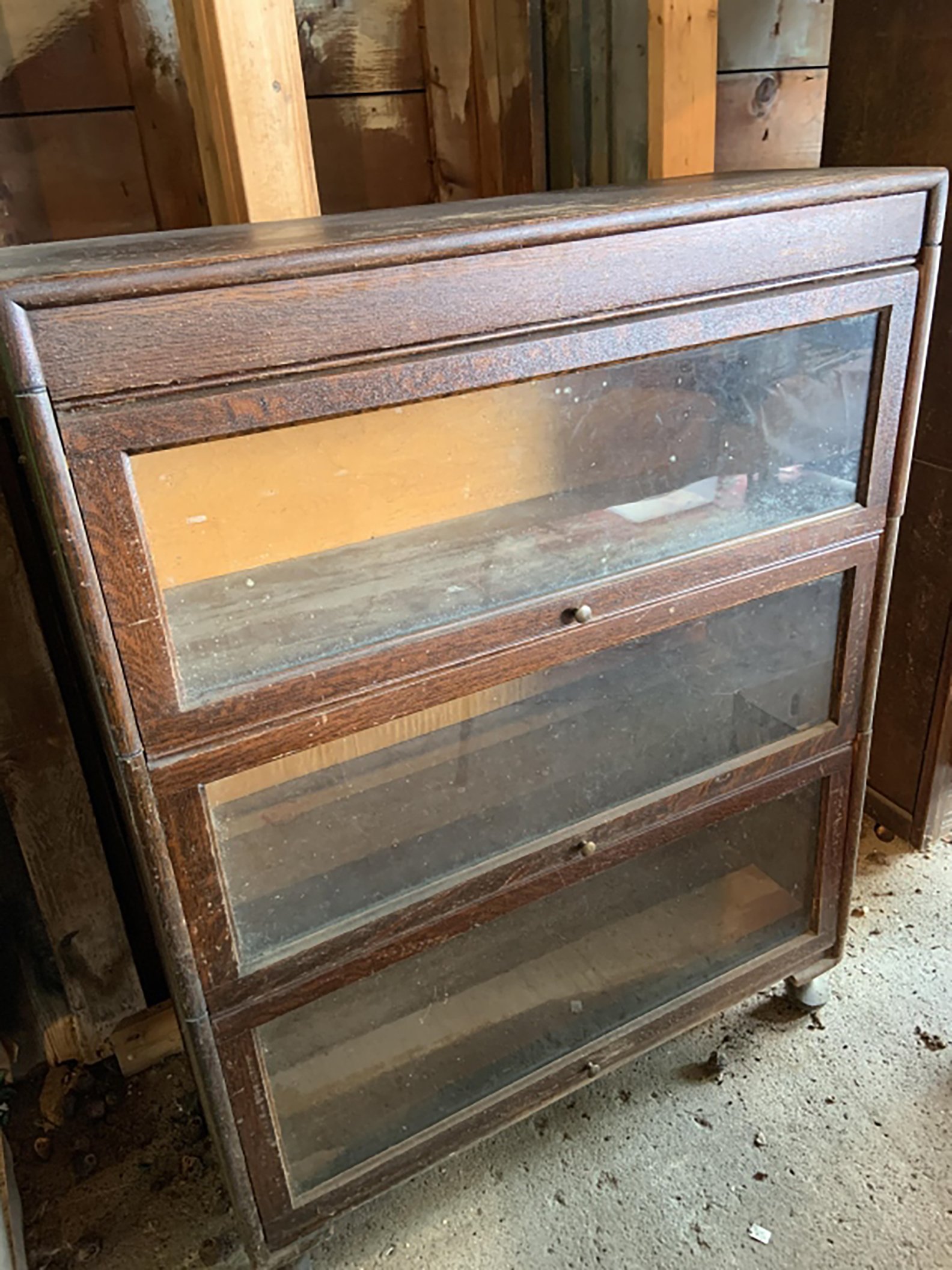 Property photo 4 - BUCHHEIT ANTIQUE AUCTION - TIMED ONLINE IN ALLEN COUNTY, INDIANA