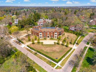 Property photo 6 - 31,192 SQ. FT. HISTORIC DETROIT RESIDENCE - THE BISHOP MANSION - SEALED BID AUCTION IN WAYNE COUNTY, MICHIGAN