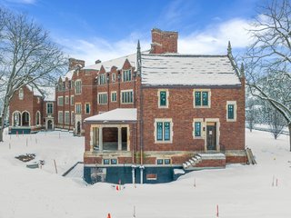 Property photo 100 - 31,192 SQ. FT. HISTORIC DETROIT RESIDENCE - THE BISHOP MANSION - SEALED BID AUCTION IN WAYNE COUNTY, MICHIGAN