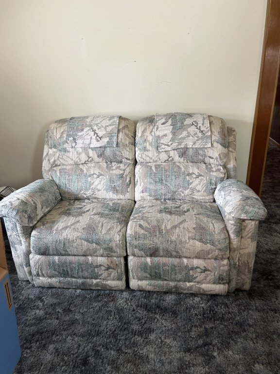 Property photo 214 - TIMED ONLINE ONLY PERSONAL PROPERTY AUCTION IN ALLEN COUNTY, INDIANA